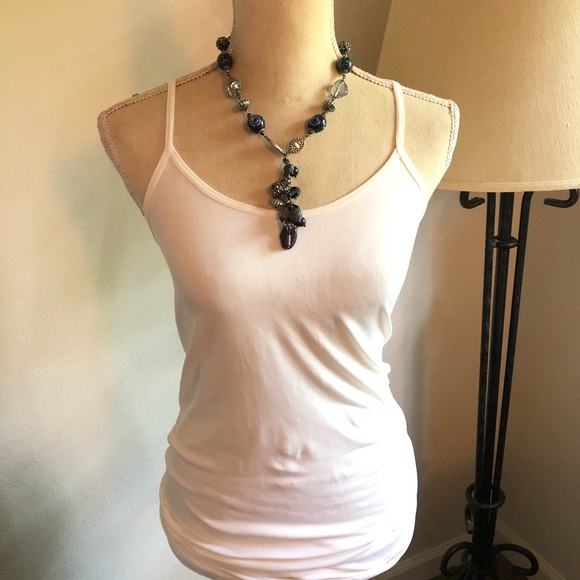 Deep navy and plum tone elegant y drop necklace - Picture 6 of 8